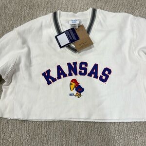NWT Kansas Cropped Women’s M V-Neck Sweatshirt